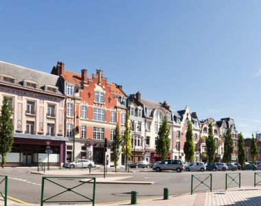 Lens (Pas-de-Calais) : vente en exclusivité de la pharmacie centrale